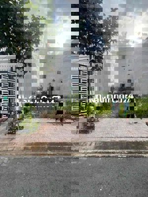 CHỦ CẦN VỐN BÁN GIÁ NGỘP LÔ ĐẤT NGAY UYÊN HƯNG TÂN UYÊN 950tr