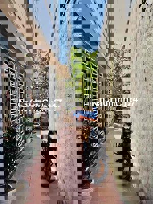 Bán nhà sân bóng Yên xá 35m2 chính chủ giá 6,9 tỷ.