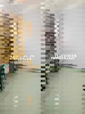 Chính chủ bán gấp nhà quận 7 .Nhà 3 tầng 4pn 2wc giá sốc