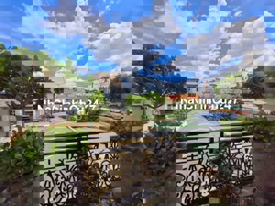 Nhà đẹp chính chủ ở đường nhựa 10m Quốc Lộ 13