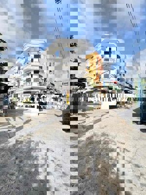 Căn góc 2MT Nhà 4PN, 4WC, full nội thất – sổ riêng chính chủ