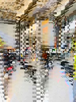 BÁN NHÀ HXH THÔNG KHU CV LÀNG HOA GÒ VẤP, NGANG 5.2M CHỦ XÂY ĐÚC 5TẦNG