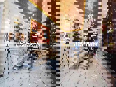 CHỦ NHIỆT BÁN GIẢM CÒN HƠN 5T CÓ NGAY NHÀ TÂN CỔ ĐIỂN ĐẸP CAO CẤP