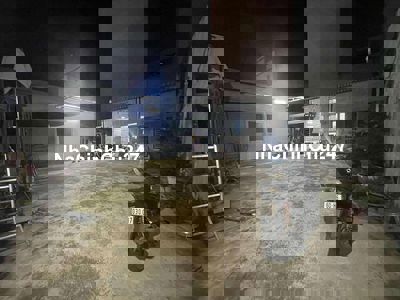 Bán 250m2 nhà cấp 4 Man Thiện, sổ riêng, chủ thiện chí 15.5 Tỷ TL