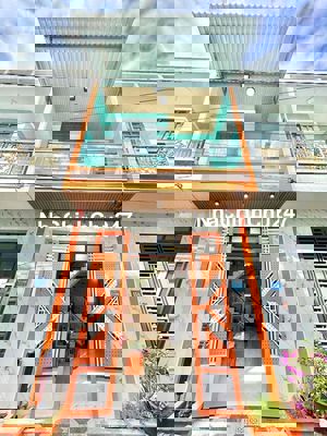 MÌNH CHÍNH CHỦ KẸT TIỀN CẦN BÁN GẤP NHÀ NGAY KCN CẦU TRÀM