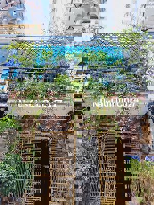 Chủ kẹt bank, bán nhà dài 19m. Tặng nội thất cao cấp. Đường 8m Tây Lân