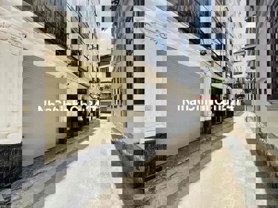 Chính Chủ Cần Bán Nhà Phường Lĩnh Nam, Ô Tô Vào Nhà, DT 35m Giá 7.2 Tỷ