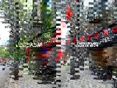 Chủ bán nhà Xuân La-Tây Hồ, ba bước ra phố mặt tiền gần 5m ôtô vào nhà