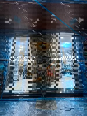 Nhà đẹp chính chủ cần bán gấp