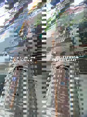 chính chủ bán căn nhà 149 Ô Cách 48m 4 tầng Ô tô vào nhà