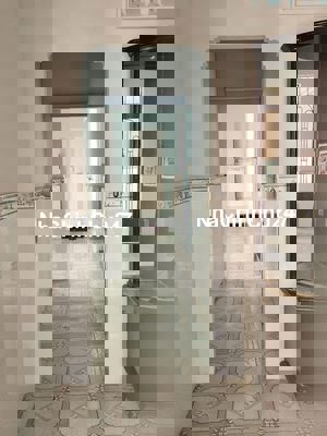 CHÍNH CHỦ ĐANG KẸT TIỀN BÁN GẤP NHÀ C4 128M2 LÊ LỢI TÂN HIỆP HÓC MÔN