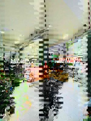 Chính chủ bán Shophouse mặt tiền rộng 8.5m, giá 5.2 tỷ