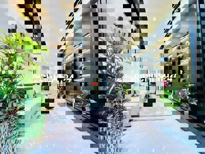 Chính Chủ Bán Gấp Nhà Cầu Giấy 6 Tầng Thang Máy 39m2 Hơn 10 Tỷ