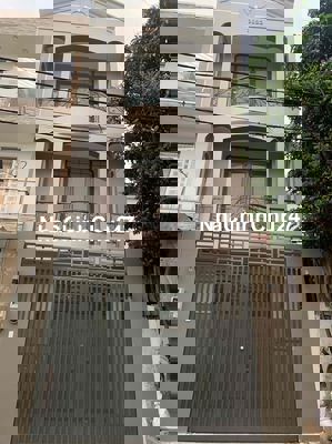 Nhà phố liền kề 105m2- Chính Chủ- 2 tầng, 1 trệt- 5PN