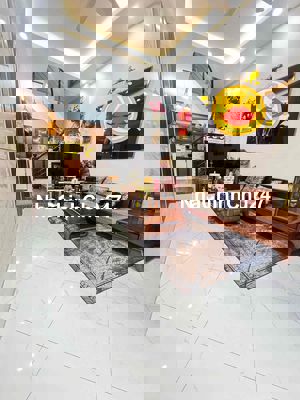 NHÀ CHÍNH CHỦ - KO Môi giới -  , NGUYỄN SƠN - OTO VÀO TRƯỚC CỬA