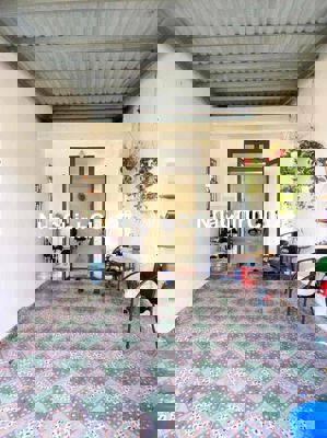 Nhà Phú Mỹ  đường sân oto cần bán gấp chủ 2ti3