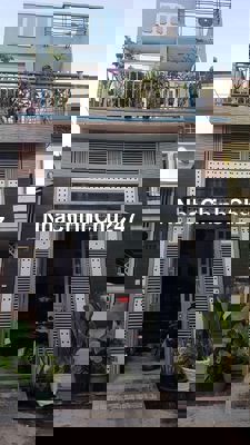 CHÍNH CHỦ BÁN GẤP NHÀ SỔ HỒNG SIÊNG 2 MẶT TIỀN TRƯỚC SAU