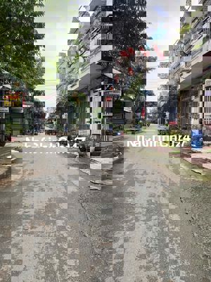 Chí chủ bán nha nhà phố, thuộc Dĩ An, Bình Dương