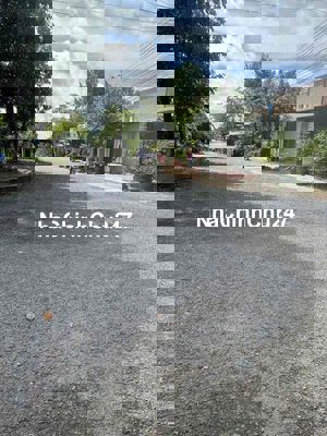 Nhà mặt tiền kinh doanh trục chính khu Trường An Phường Long Châu, VL