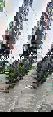 CHỦ GẤP BÁN GIẢM🔥 🔥🔥300TR.NHÀ 3TẦNG.🍊100m2.HẺM🚕 5M.GIÁ 6,5 TỶ