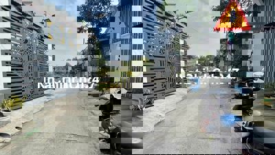 CHỦ NGỘP BÁN GẤP 2 LÔ ĐẤT LIỀN KỀ ~200M2 GẦN TRẠM THU PHÍ BỬU LONG