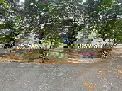 em chính chủ cẩn bán gấp tái định cư châu thới 2mt đường