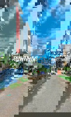 Chính chủ bán 80m2 đất, ngay ngã tư Nguyễn Bình và Lê Văn Lương