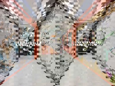 Nhà 4 tầng cao cấp nhất khu.  4×15 giá chỉ 6 tỷ. Chủ ngợp cần bán gấp