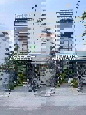 Chủ gửi bán gấp ngôi nhà 90m2 giá 3 tỷ 4 ngay Trung Chánh SHR