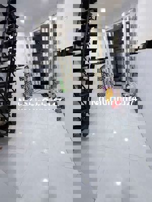 Chính chủ 💎Võ duy ninh 1t9 TL 💎 3 tầng,,,SHR