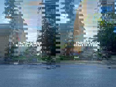 Đất Chính Chủ Đ. Ngô Quyền, Sầm Sơn , 237m2, MT 7,9m, 5,2 Tỷ, Nở Hậu