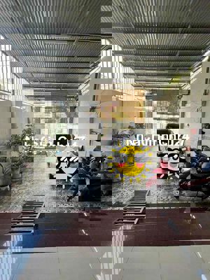 Chủ kẹt tiền bán nhanh nhà đẹp 1 trệt 1 lầu ngay Bửu Hoà cũ 🔥