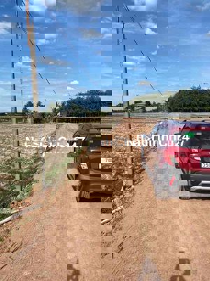 Chính chủ cần bán lô đất full thổ cư cách 100m đường nhựa