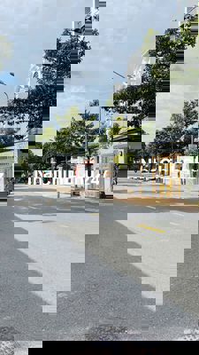 CHÍNH CHỦ GỞI BÁN LÔ ĐẤT ĐẸP NGAY ĐÔNG HOÀ, HẺM VÕ THỊ SÁU. DT 200M.