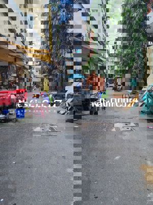 BÁN GẤP Nhà Riêng Chính Chủ 3 Tầng Trần Đình Xu, Quận 1 - 2,25 tỷ