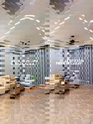 Chính chủ thiện chí bán nhanh căn hộ Iris Garden, 3PN, 135m2, view SVĐ