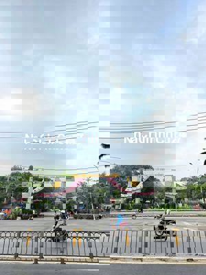 Hàng kín, chính chủ lâu năm - Hẻm 5m sát MT - Quận 3 nhà Cấp 4 - 66m2.