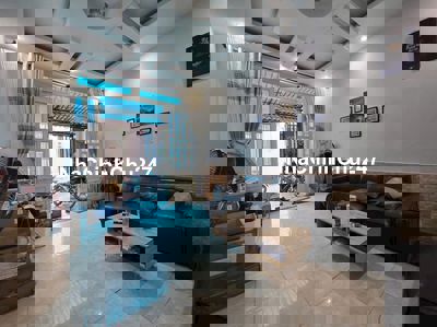 Chủ bán nhà DT4x16,5 giá 6,6 tỷ ,1tr,2 lầu ,SH,HBC,TĐ