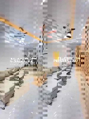 CHÍNH CHỦ BÁN NHÀ CẦU GIẤY 6 TẦNG THANG MÁY HƠN 10 TỶ