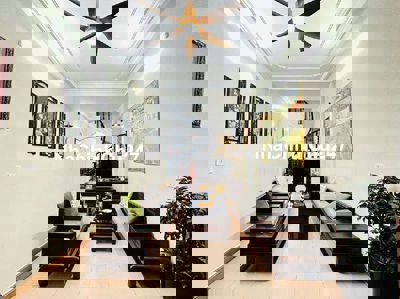 HOT🔥Chính chủ bán nhà dân xây sát KĐT mới Đại Kim, 57m, nhỉnh 8đ