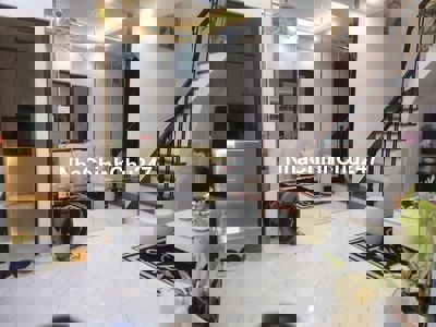 Siêu hiếm 10m ra phố Lò Đúc lô góc nói không với QH sổ đỏ chính chủ