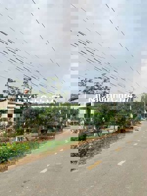 Chủ chuyển veê quê cần bán lại cả đất và nhà