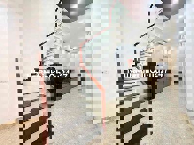 Nhà 3Tầng Kiệt oto Huỳnh Ngọc Huệ,3PN,2 mặt Kiệt, Giá Chính Chủ