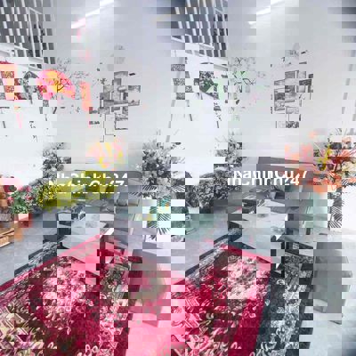 chính chủ cần bán nhà 2 phòng ngủ đường Bùi văn sự, gần ủy ban