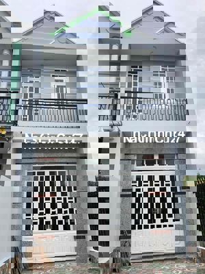 Bán Nhà Tại Trung Tâm xã Mỹ Lộc Cần Giuộc chính chủ giá 2Ty