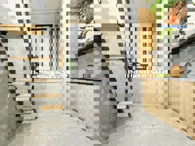 CHÍNH CHỦ VC 400K Khách ở liền +FREE TIỀN NHÀ T12 IUH,VLU 5P ĐI XE MỚI