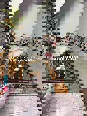 bán nhà mặt tiền chính chủ .Q8