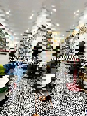 Nhà dân xây Thanh Nhàn TT HBT 30m ra ôtô tiện ích đủ thứ sổ chính chủ