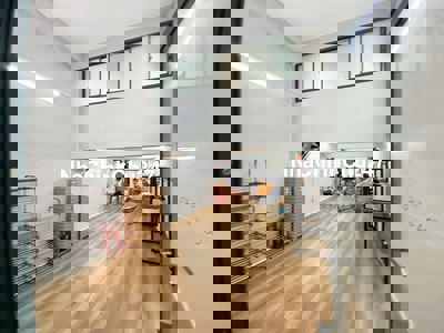 ♥️♥️ bán _ chung cư quận 5 
💰 Giá: 2ty8 thương lượng chính chủ