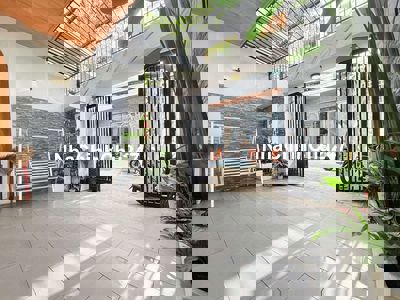 Chính chủ e cần bán gấp để lại nội thất ạ